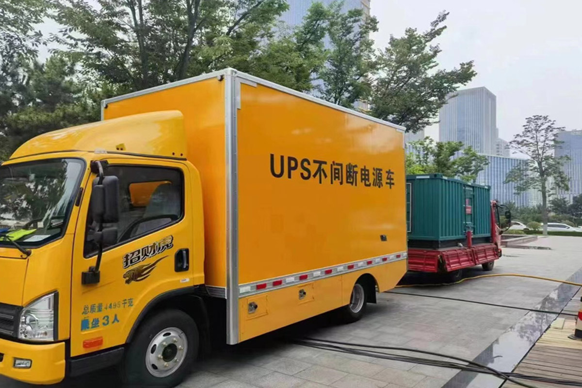 临渭发电机租赁施工现场